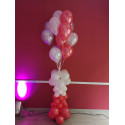 Ballonsäule mit Heliumballons